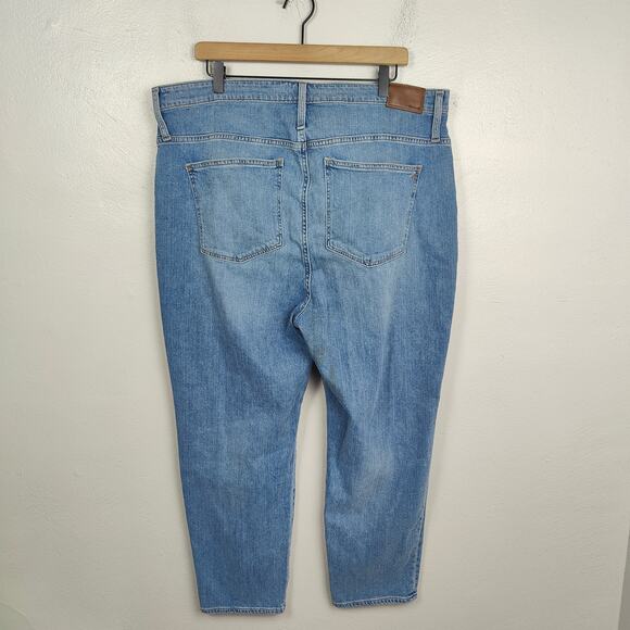 Madewell Classic Straight Jeans Women 35 Corson Medium Wash Distressed Plus Size - Picture 8 of 13